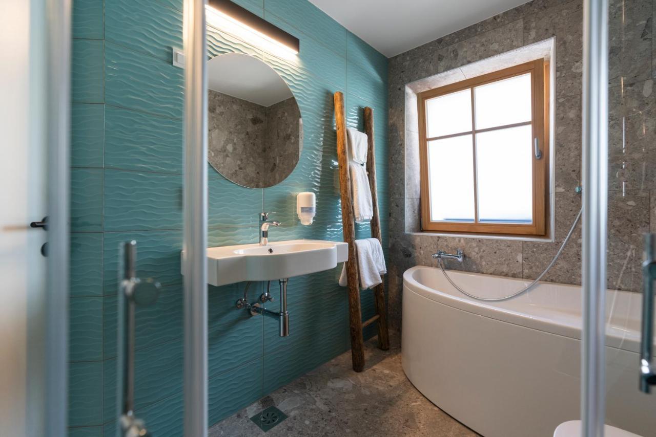 Guesthouse & Camping Danica Бохин Екстериор снимка