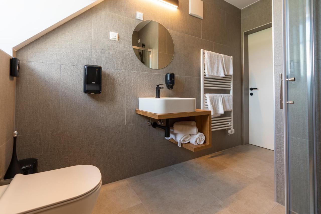 Guesthouse & Camping Danica Бохин Екстериор снимка